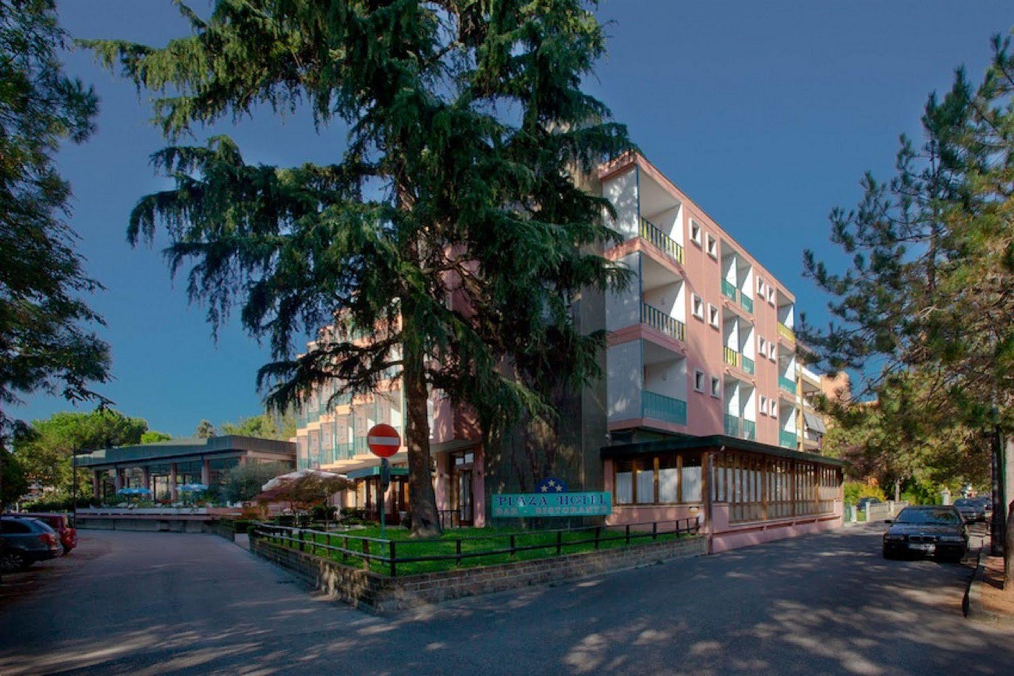 Hotel Plaza Grado Exterior foto