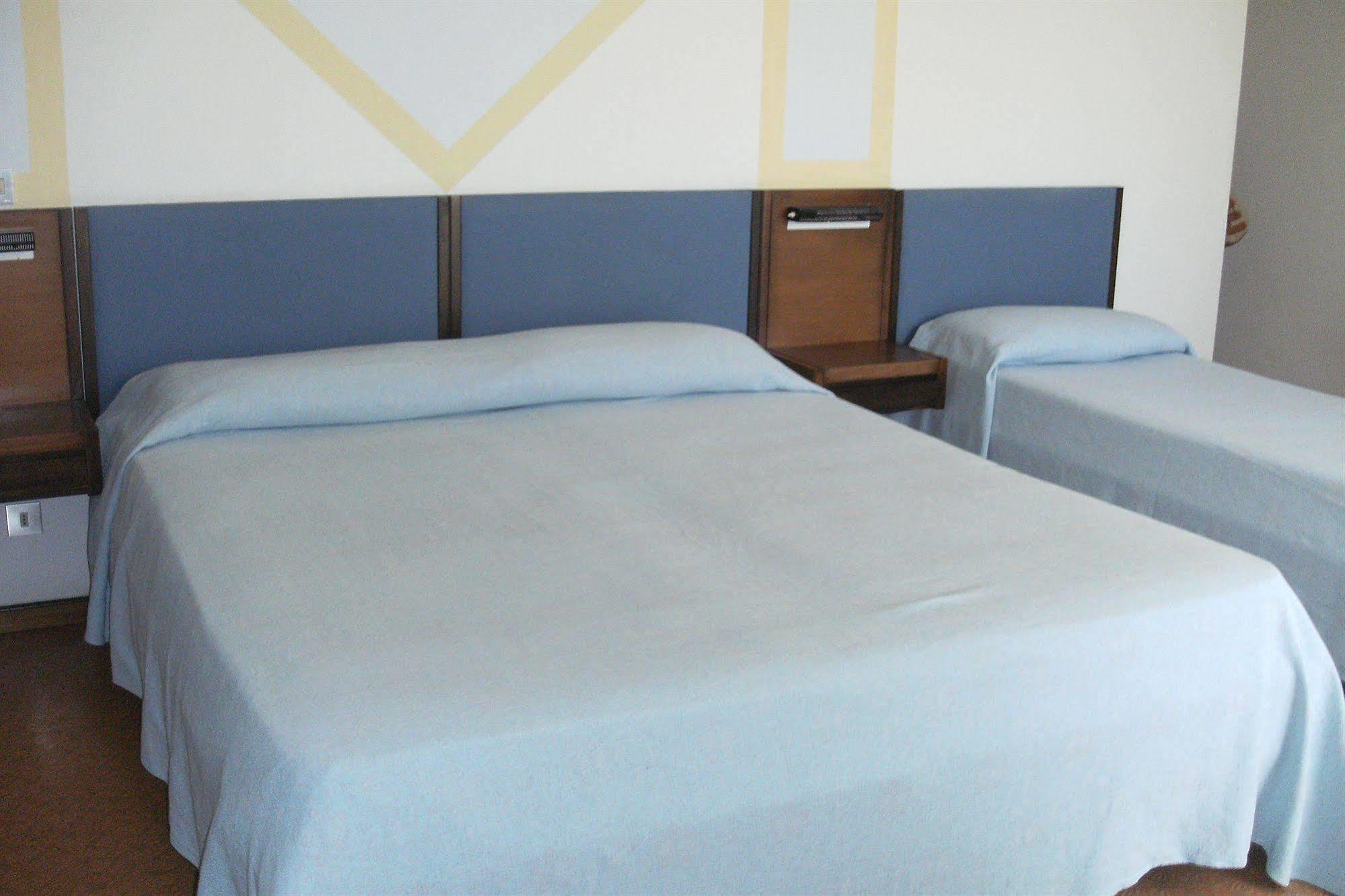 Hotel Plaza Grado Exterior foto